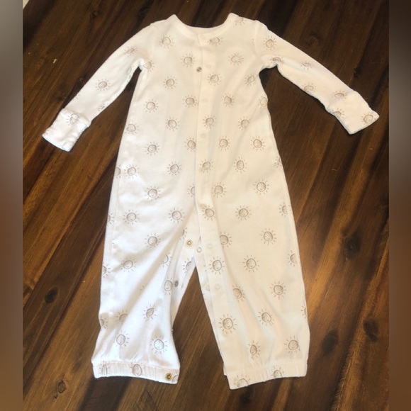 🚗3/$30 Gap 6-9M convertible sleeper/romper/nightgown bundle of two - Picture 5 of 5